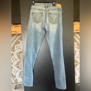 Holister  jeans size 5s waist 27 length 29